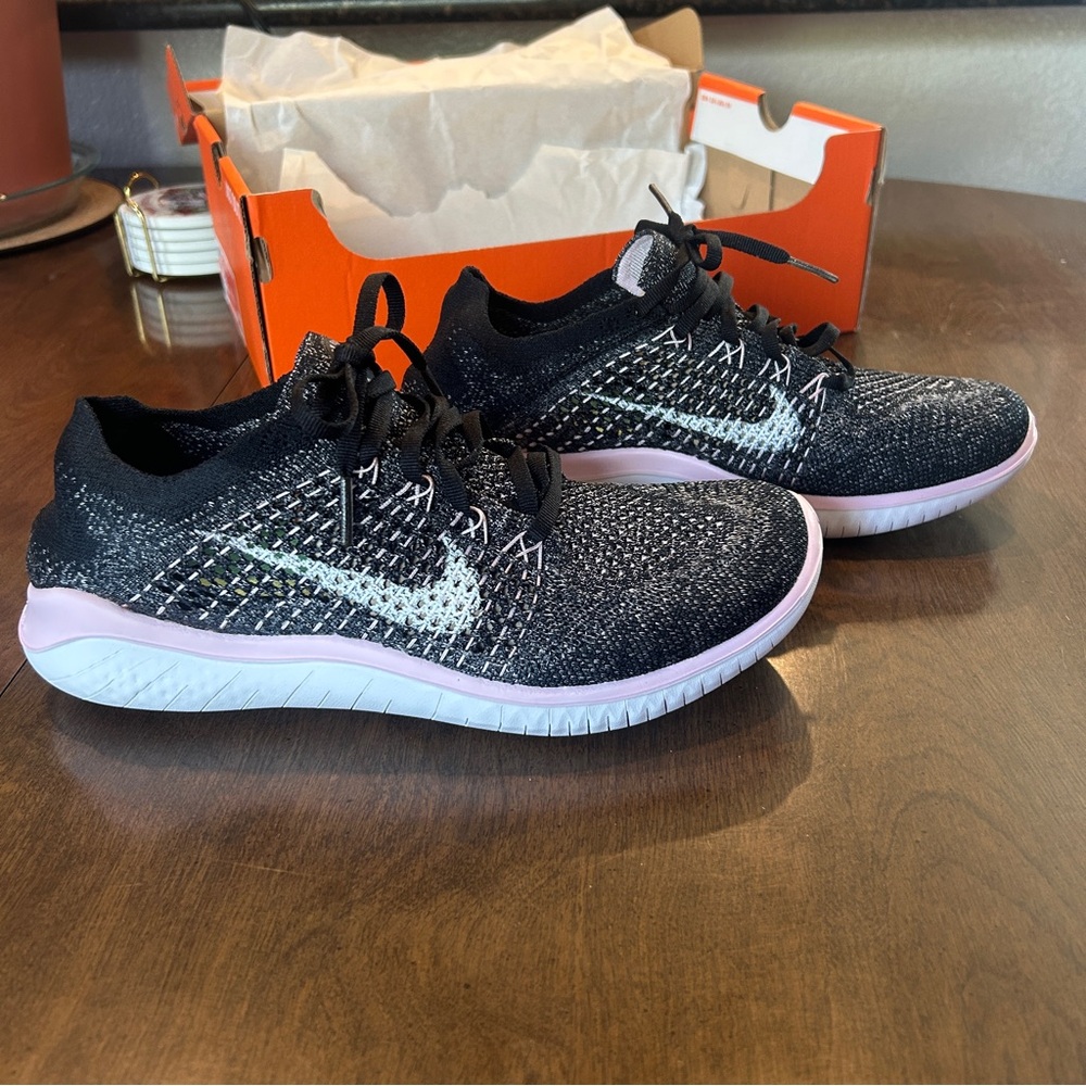 Nike Fly Knit Pink and Black Running Shoes